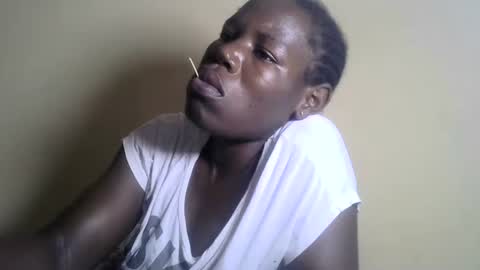 Snapshot of blacksexygal chatting on February 12, 2025, 5:26 pm SARAH online show from February 12, 2025, 5:26 pm