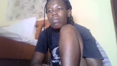Snapshot of blacksexygal chatting on March 7, 2025, 2:01 pm SARAH online show from March 7, 2025, 2:01 pm