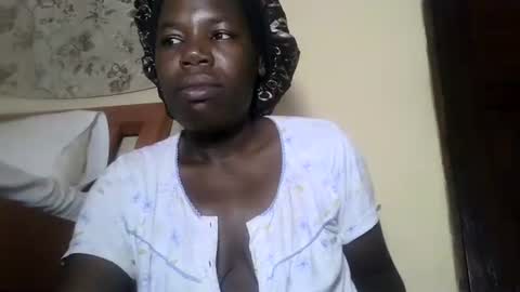 Snapshot of blacksexygal chatting on March 11, 2025, 8:42 pm SARAH online show from March 11, 2025, 8:42 pm