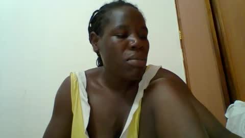 Snapshot of blacksexygal chatting on October 17, 2025, 5:54 am SARAH online show from October 17, 2025, 5:54 am