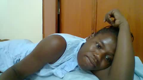 Snapshot of blacksexygal chatting on November 12, 2025, 3:23 pm SARAH online show from November 12, 2025, 3:23 pm