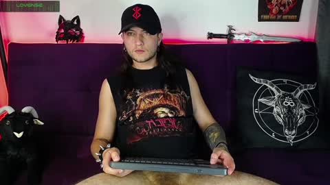 Snapshot of blackwolf_6 chatting on January 30, 2025, 2:27 am Dave online show from January 30, 2025, 2:27 am