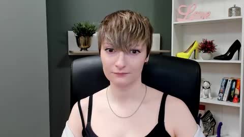 Blair online show from October 22, 2025, 6:35 am