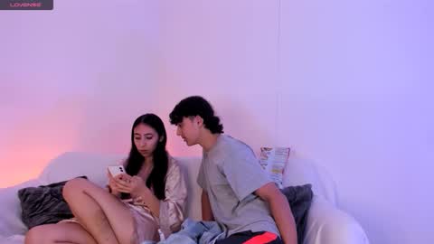  JULIE  online show from November 23, 2025, 3:28 am