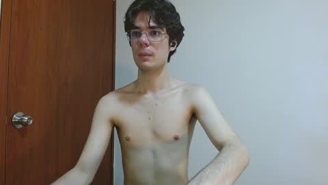 Snapshot of blakeshatter chatting on December 18, 2024, 12:51 pm blakeshatter online show from December 18, 2024, 12:51 pm