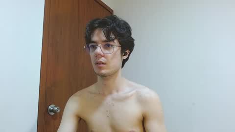 Snapshot of blakeshatter chatting on December 20, 2024, 5:14 am blakeshatter online show from December 20, 2024, 5:14 am