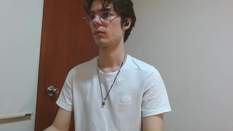 Snapshot of blakeshatter chatting on January 3, 2025, 1:27 am blakeshatter online show from January 3, 2025, 1:27 am