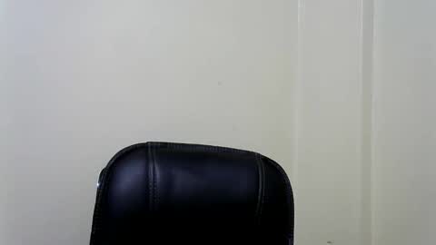 blakmoufaka online show from November 21, 2025, 2:43 am