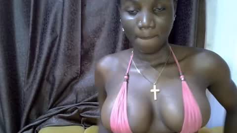 nikky00 online show from November 19, 2025, 8:03 am