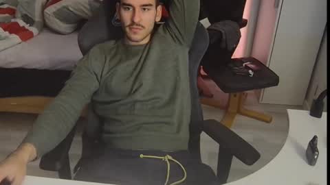 Snapshot of blazinghoney chatting on December 25, 2024, 8:17 pm Honey online show from December 25, 2024, 8:17 pm