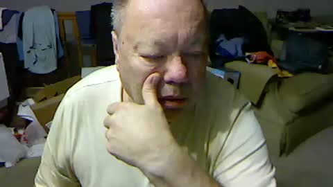 Snapshot of blemon32 chatting on November 8, 2025, 11:43 am Bob online show from November 8, 2025, 11:43 am