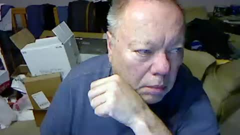 Snapshot of blemon32 chatting on November 15, 2025, 12:52 am Bob online show from November 15, 2025, 12:52 am