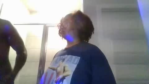 BLESSICA  EDDIE LOVE online show from April 17, 2026, 4:04 am