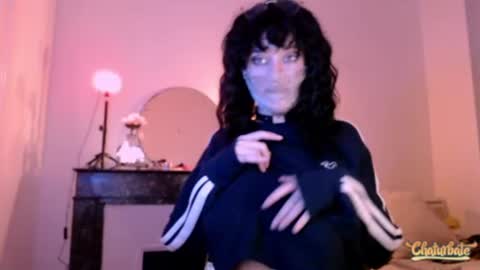 Cassandre online show from March 5, 2025, 8:21 pm