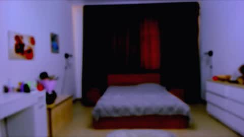 Nicole online show from September 18, 2025, 12:29 pm