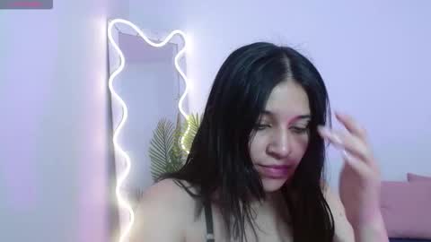 Snapshot of blithz_tay chatting on September 15, 2025, 11:32 am blithz_tay online show from September 15, 2025, 11:32 am