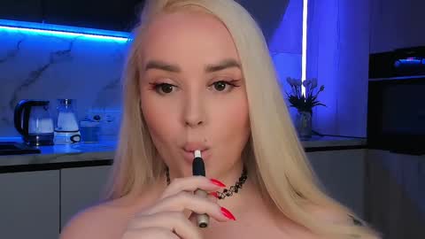 Snapshot of blond_diamond chatting on January 16, 2025, 6:56 am Lana online show from January 16, 2025, 6:56 am