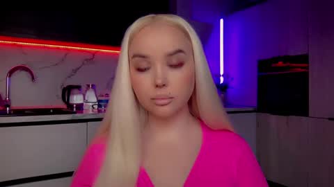 Snapshot of blond_diamond chatting on January 19, 2025, 3:50 am Lana online show from January 19, 2025, 3:50 am