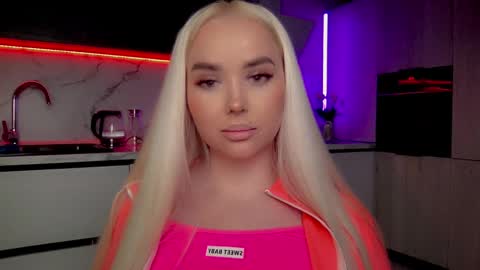 Snapshot of blond_diamond chatting on January 20, 2025, 7:25 am Lana online show from January 20, 2025, 7:25 am