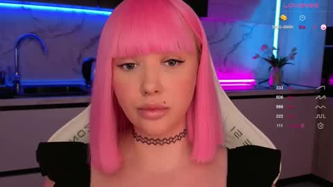 Snapshot of blond_diamond chatting on September 16, 2025, 1:34 pm Lana online show from September 16, 2025, 1:34 pm