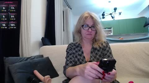 Snapshot of blond_woman chatting on January 26, 2025, 9:07 pm Karina online show from January 26, 2025, 9:07 pm