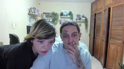 Snapshot of blondandtattooface chatting on January 4, 2025, 12:37 am blondandtattooface online show from January 4, 2025, 12:37 am