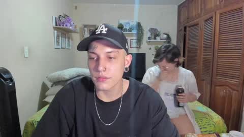 Snapshot of blondandtattooface chatting on February 1, 2025, 7:55 pm blondandtattooface online show from February 1, 2025, 7:55 pm