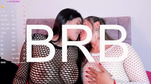 Snapshot of blonde__cute chatting on January 28, 2025, 10:34 am Esperancita and Karina online show from January 28, 2025, 10:34 am