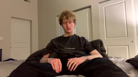 Blondie online show from December 15, 2025, 11:20 pm