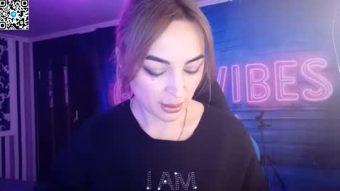 Snapshot of blonde_temptation chatting on November 6, 2025, 8:37 am Meryem online show from November 6, 2025, 8:37 am