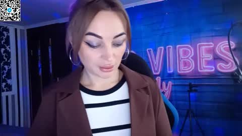 Snapshot of blonde_temptation chatting on November 13, 2025, 8:24 am Meryem online show from November 13, 2025, 8:24 am