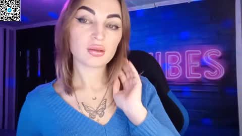 Snapshot of blonde_temptation chatting on November 26, 2025, 1:23 pm Meryem online show from November 26, 2025, 1:23 pm