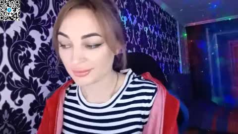 Snapshot of blonde_temptation chatting on November 30, 2025, 8:29 am Meryem online show from November 30, 2025, 8:29 am