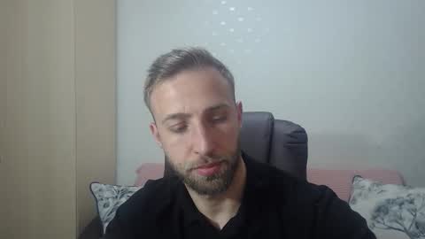 Mr Blond online show from April 5, 2026, 9:01 pm