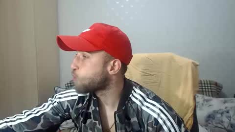 Mr Blond online show from May 28, 2026, 8:39 pm