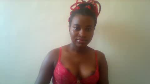 Snapshot of blondebarbiey chatting on February 27, 2025, 5:24 am blonde online show from February 27, 2025, 5:24 am
