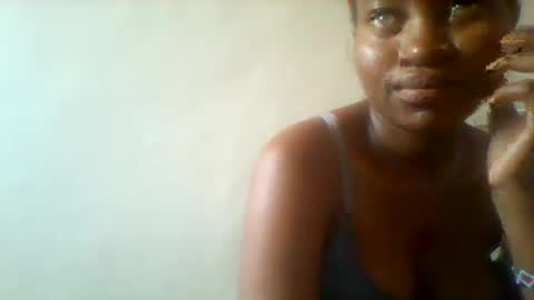 Snapshot of blondebarbiey chatting on February 28, 2025, 5:26 am blonde online show from February 28, 2025, 5:26 am