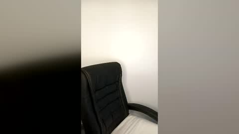 blondedolltia online show from July 13, 2026, 3:31 am