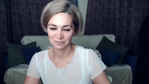 Lola online show from December 8, 2024, 8:47 pm