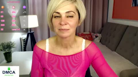 Snapshot of blondemommy_77 chatting on July 19, 2026, 5:49 pm Lola online show from July 19, 2026, 5:49 pm