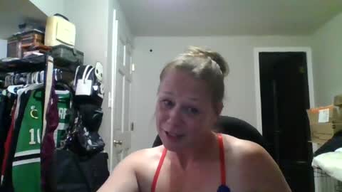 Snapshot of blondetoplease chatting on July 5, 2026, 7:04 am blondetoplease online show from July 5, 2026, 7:04 am