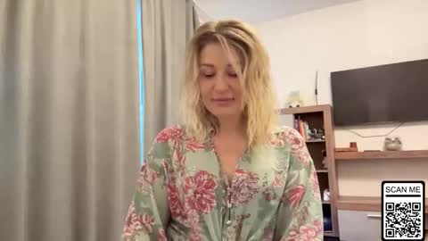 blondie_xoxoxo online show from October 5, 2025, 7:50 am