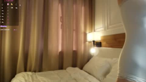 Snapshot of blondoll chatting on June 10, 2026, 1:39 am blondoll online show from June 10, 2026, 1:39 am