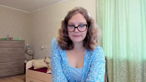 Snapshot of bloom_lum chatting on October 11, 2025, 6:34 am Lumi online show from October 11, 2025, 6:34 am
