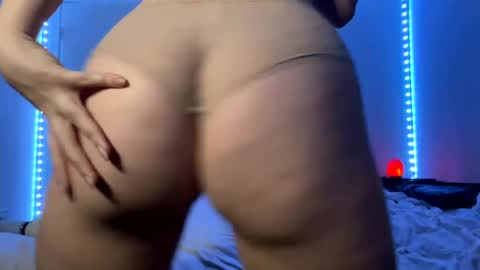 Blow Kiss Bunny online show from December 2, 2024, 2:30 pm