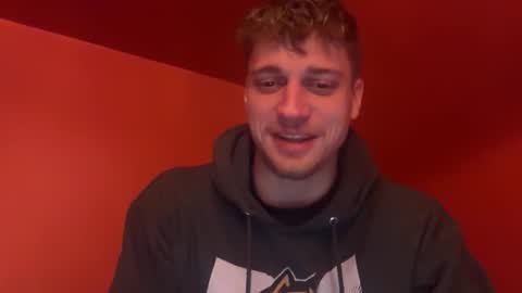 Snapshot of blue_eyed_beau chatting on February 2, 2026, 4:00 am Beau online show from February 2, 2026, 4:00 am