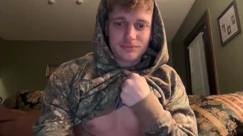 Snapshot of blue_eyed_beau chatting on February 7, 2026, 3:54 am Beau online show from February 7, 2026, 3:54 am