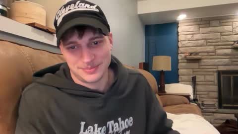 Snapshot of blue_eyed_beau chatting on February 11, 2026, 5:12 am Beau online show from February 11, 2026, 5:12 am