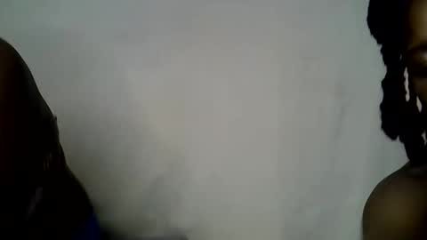 Snapshot of blue_savagee chatting on October 26, 2025, 8:26 pm blue_savagee online show from October 26, 2025, 8:26 pm