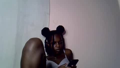 Snapshot of blue_savagee chatting on October 28, 2025, 12:30 pm blue_savagee online show from October 28, 2025, 12:30 pm